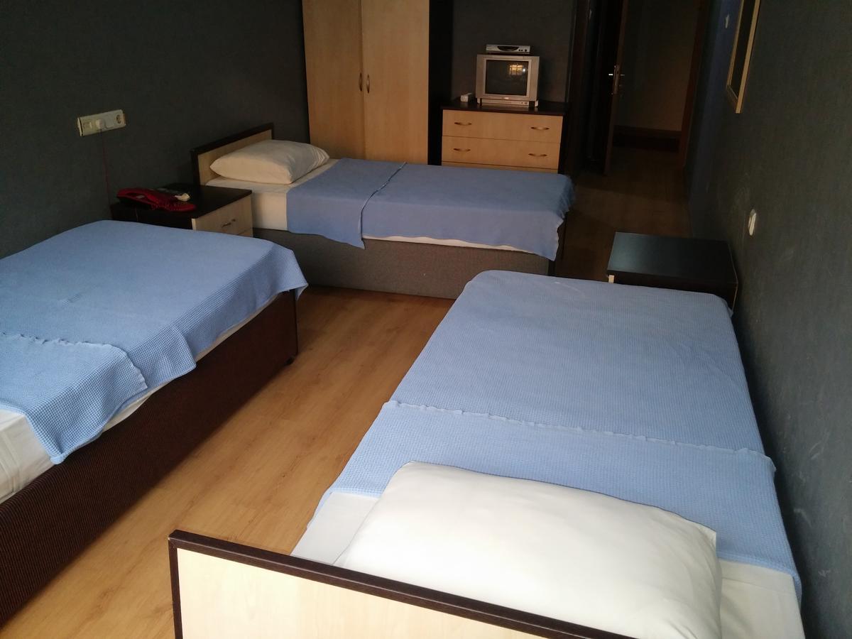 Deniz Hotel Kozlu Eksteriør billede