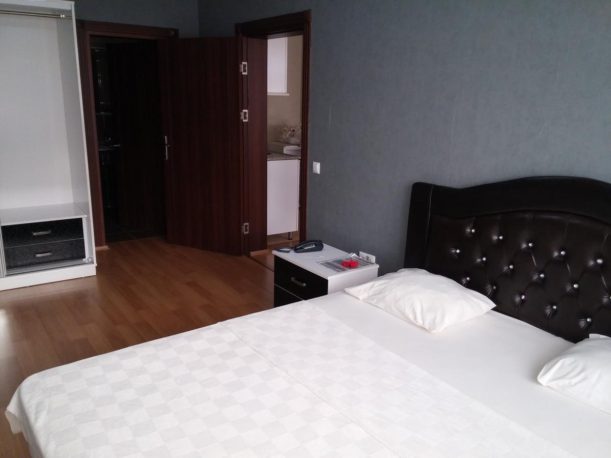Deniz Hotel Kozlu Eksteriør billede